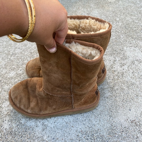 Ugg kids boots - Picture 3 of 6